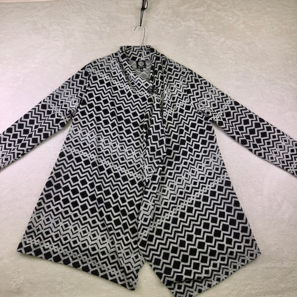 Bobeau Womens 1X Black White Geometric Draped Button Wrap Cardigan Sweater